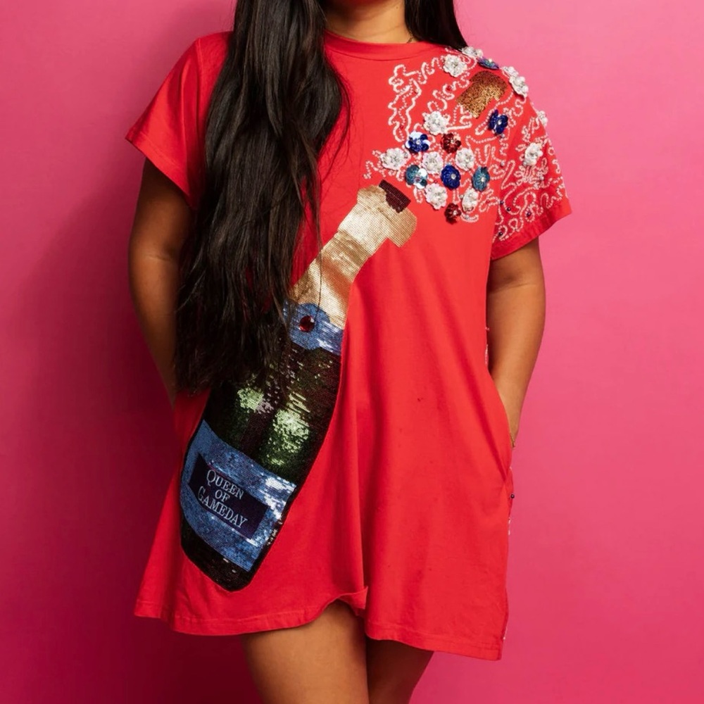 NWOT Queen of Sparkles Black and Red Popping Champagne Tee Dress